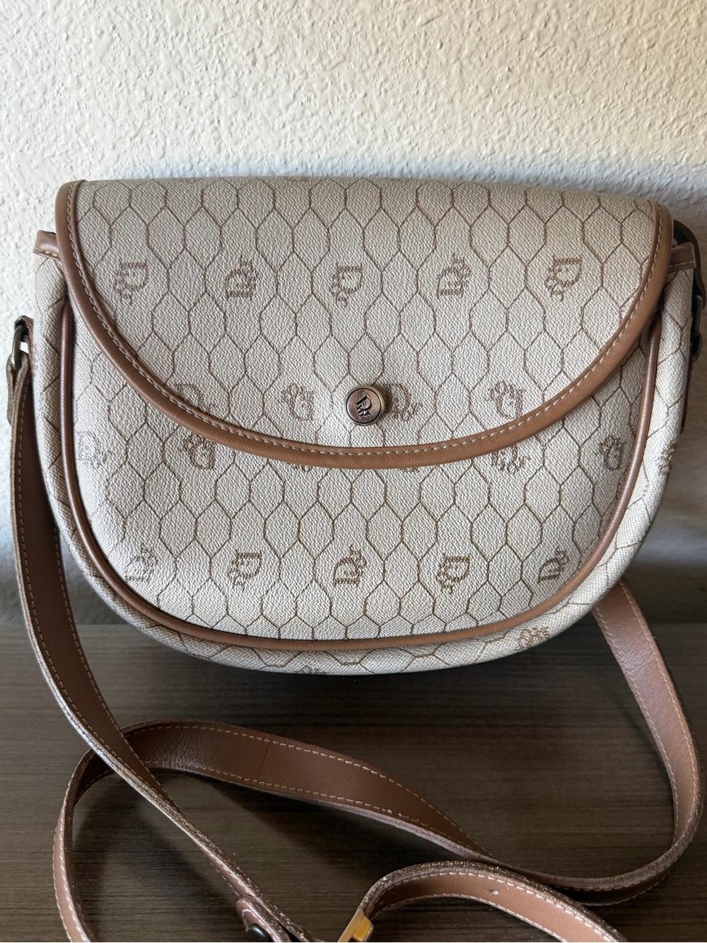 Dior vintage Cream Crossbody Saddle Bag - Women's Elegant Shoulder Purse - Picture 16 of 16